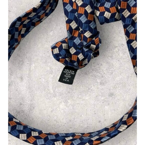 JOS. A. BANK Silk Tie USA Blue Orange Geometric W:3.8" EUC - Picture 3 of 5